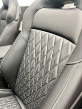 Vehicle image ASTON MARTIN DB12 Volante 4.0 V8 Bi-Turbo