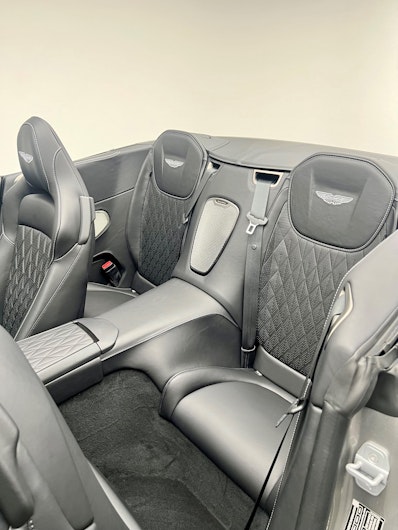 Vehicle image ASTON MARTIN DB12