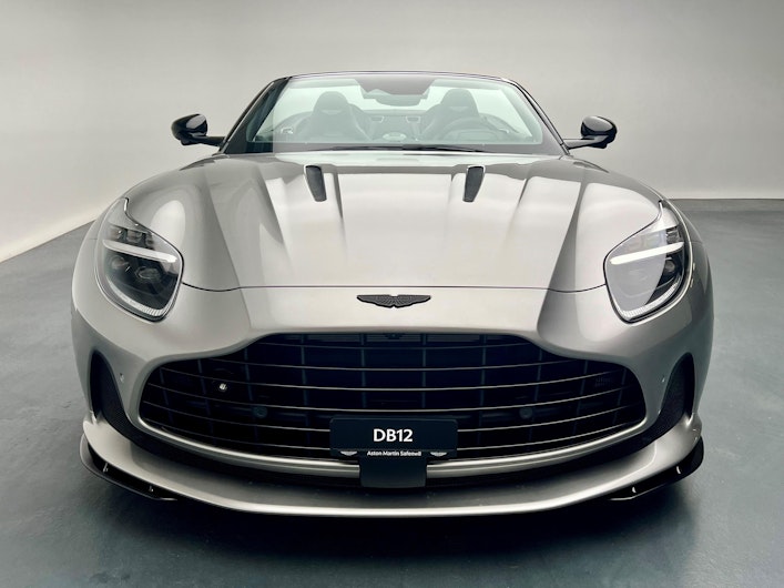 Vehicle image ASTON MARTIN DB12