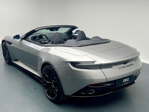 ASTON MARTIN DB12 Volante 4.0 V8 Bi-Turbo 2