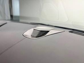 Vehicle image ASTON MARTIN DB12 Volante 4.0 V8 Bi-Turbo