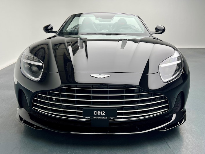 Vehicle image ASTON MARTIN DB12