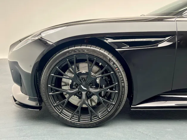 Aston Martin DB12 Volante 4.0 V8 Bi-Turbo