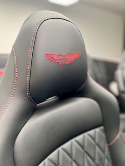 Vehicle image ASTON MARTIN DB12