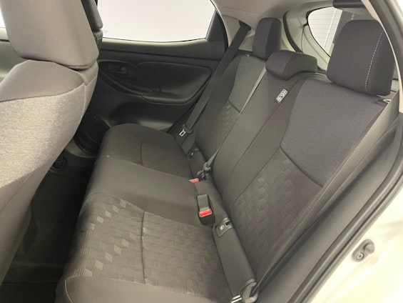 Vehicle image 9 Vehicle image 9