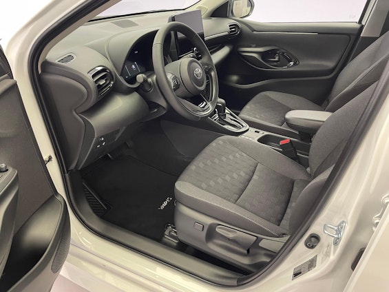 Vehicle image 7 Vehicle image 7