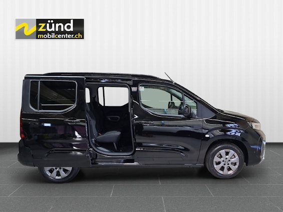 Vehicle image 16 Vehicle image 16