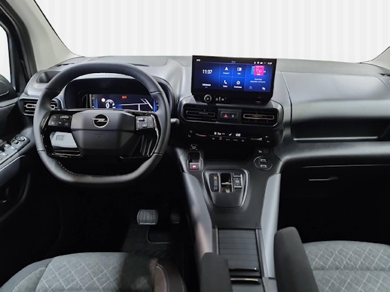 Vehicle image 6 Vehicle image 6