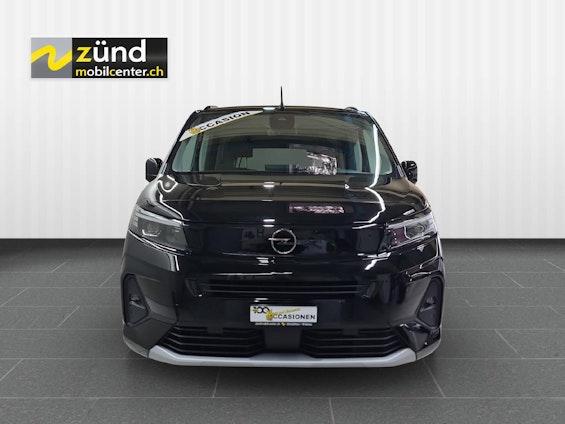 Vehicle image 4 Vehicle image 4