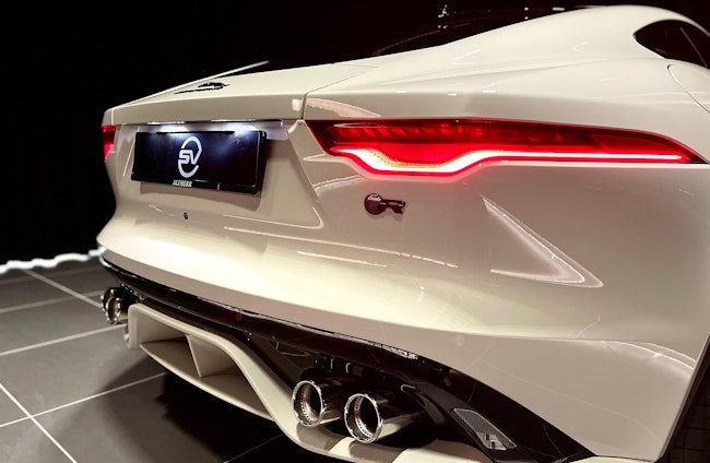 Vehicle image 4 Vehicle image 4