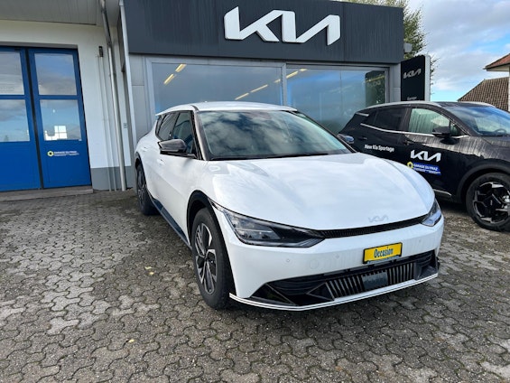 First vehicle image First vehicle image