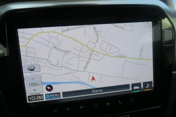 Vehicle image 12