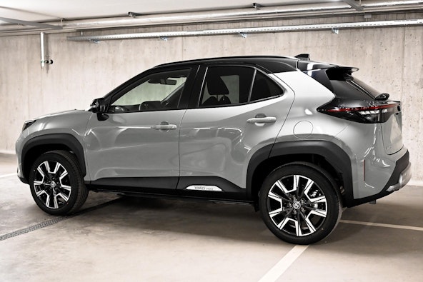 Vehicle image 6 Vehicle image 6