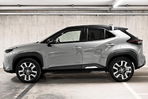 Vehicle image TOYOTA Yaris Cross 1.5 VVT-i HSD Premium AWD-i