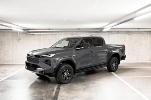 Fahrzeugbild TOYOTA Hilux Double Cab.-Pick-up 2.8 D-4D MHEV 204 Invincible