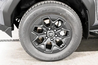 https://vehicle.imgix.net/4020192/b3616735-75f9-4e4e-b32f-ec326299e261.jpg