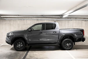 Fahrzeugbild TOYOTA Hilux Double Cab.-Pick-up 2.8 D-4D MHEV 204 Invincible