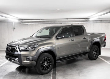 image du véhicule TOYOTA Hilux Double Cab.-Pick-up 2.8 D-4D MHEV 204 Invincible image du véhicule TOYOTA Hilux Double Cab.-Pick-up 2.8 D-4D MHEV 204 Invincible