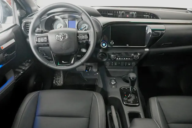 Toyota Hilux Double Cab.-Pick-up 2.8 D-4D MHEV 204 Invincible