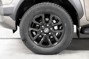 Toyota Hilux Double Cab.-Pick-up 2.8 D-4D MHEV 204 Invincible