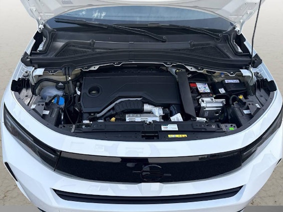 Vehicle image 14 Vehicle image 14