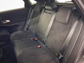 https://vehicle.imgix.net/4020210/c17071ad-c50b-4643-91ad-acc3c3d29e53.jpg