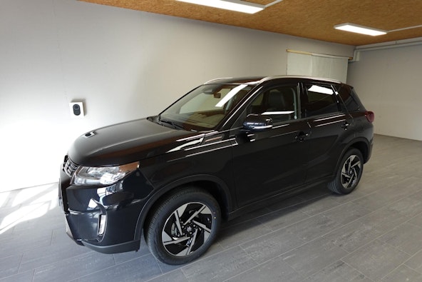Vehicle image 14