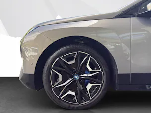 BMW iX xDrive40