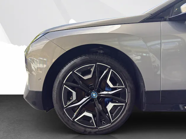BMW iX xDrive40