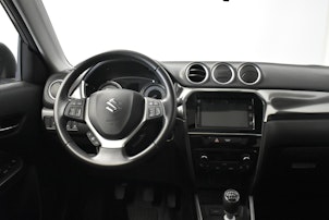Vehicle image SUZUKI Vitara 1.4 T Compact Top Hybrid 4x4 - Pneumatici invernali inclusi