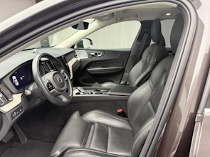 Vehicle image VOLVO XC60 2.0 T6 TE Inscription eAWD