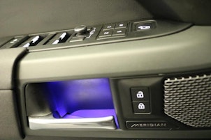 Vehicle image LAND ROVER Defender 110 3.0 I6 X-Dynamic SE