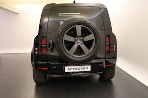 Vehicle image LAND ROVER Defender 110 3.0 I6 X-Dynamic SE