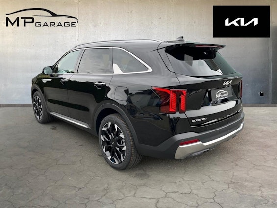 Vehicle image 5 Vehicle image 5