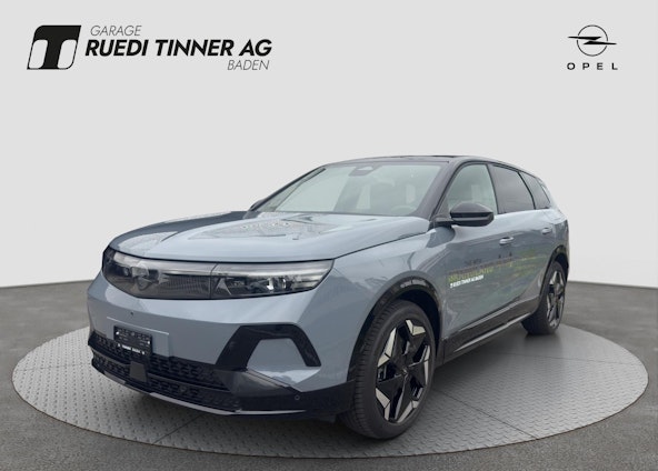 First vehicle image First vehicle image