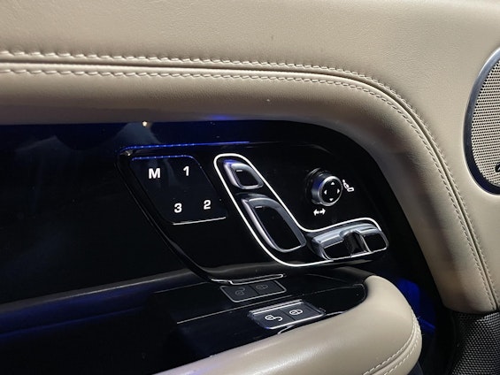 Vehicle image 12 Vehicle image 12