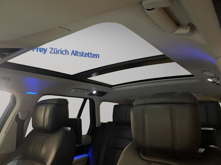 Vehicle image LAND ROVER RANGE ROVER