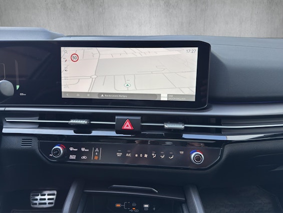 Vehicle image 9 Vehicle image 9