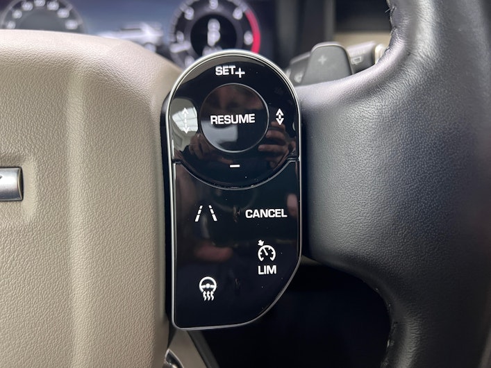 Vehicle image LAND ROVER DISCOVERY