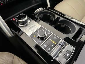 Vehicle image LAND ROVER Discovery 3.0 SDV6 HSE