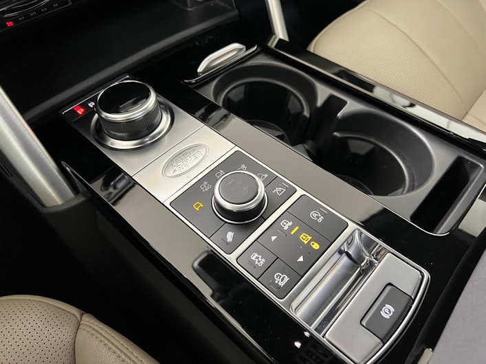 Vehicle image LAND ROVER DISCOVERY