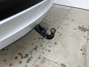 Vehicle image LAND ROVER Discovery 3.0 SDV6 HSE