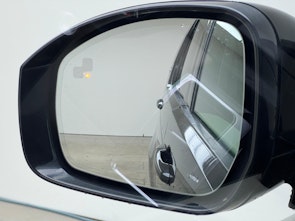 Vehicle image LAND ROVER Discovery 3.0 SDV6 HSE