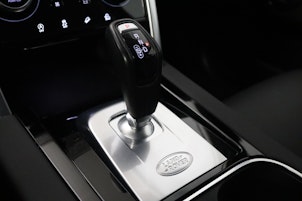 Vehicle image LAND ROVER Discovery Sport 2.0 SD4 200 SE