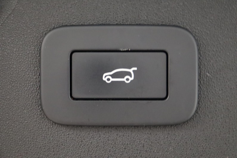 Vehicle image LAND ROVER DISCOVERY SPORT