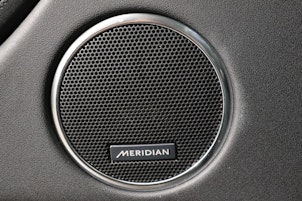 Vehicle image LAND ROVER Discovery Sport 2.0 SD4 200 SE