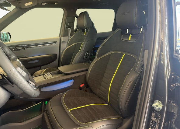 Vehicle image 10 Vehicle image 10