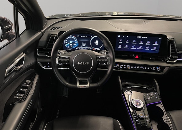 Vehicle image 9 Vehicle image 9