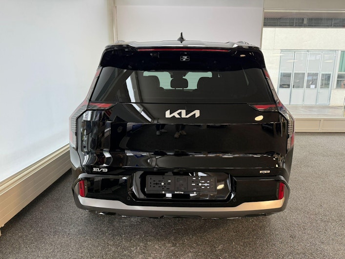 Vehicle image KIA EV9