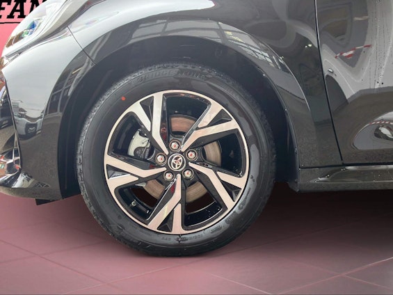 Vehicle image 2 Vehicle image 2